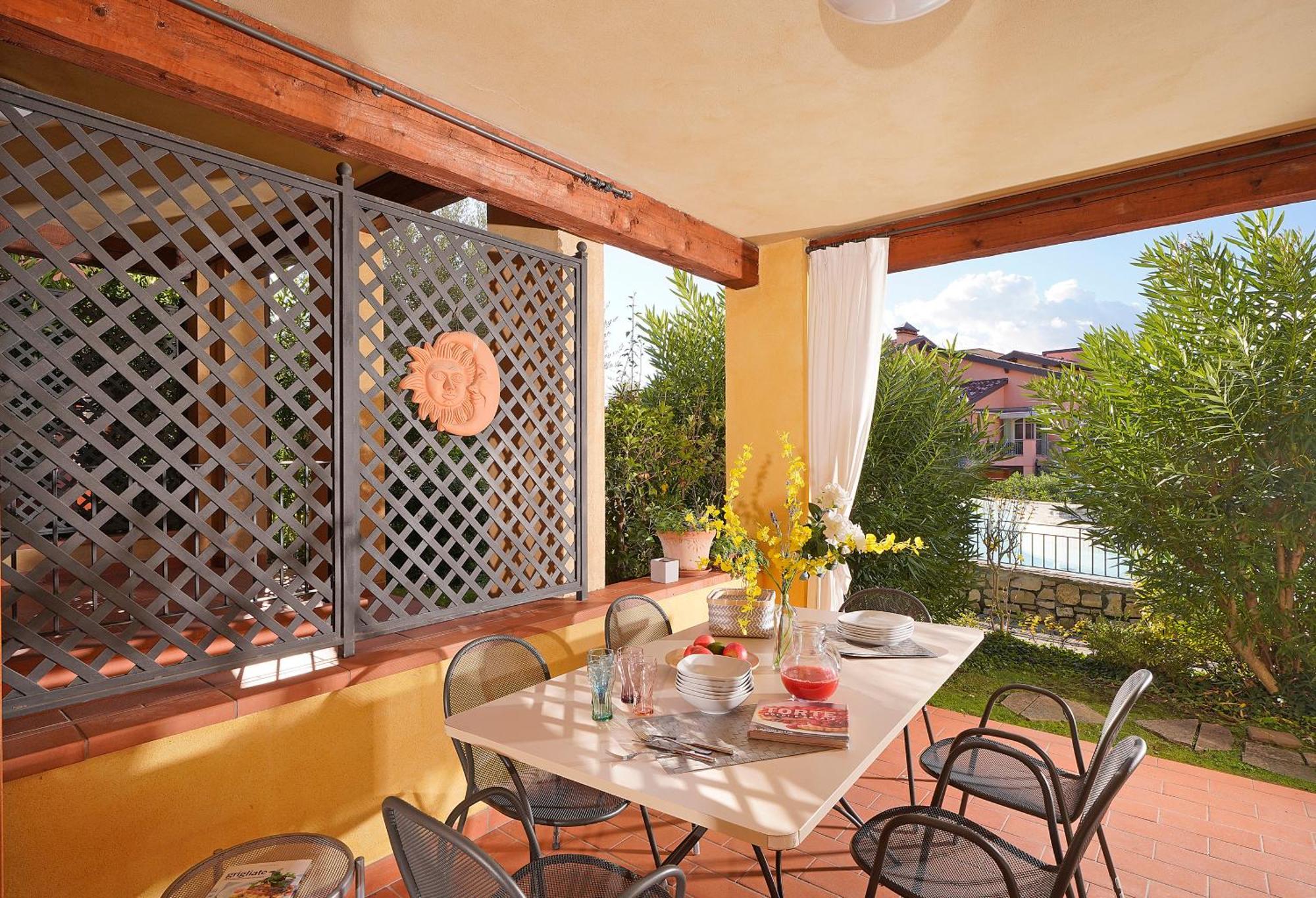 Borgo Del Torchio - Gardagate Lägenhet Manerba del Garda Exteriör bild